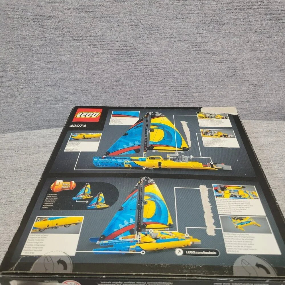 Lego Technic Racing Yacht 42074